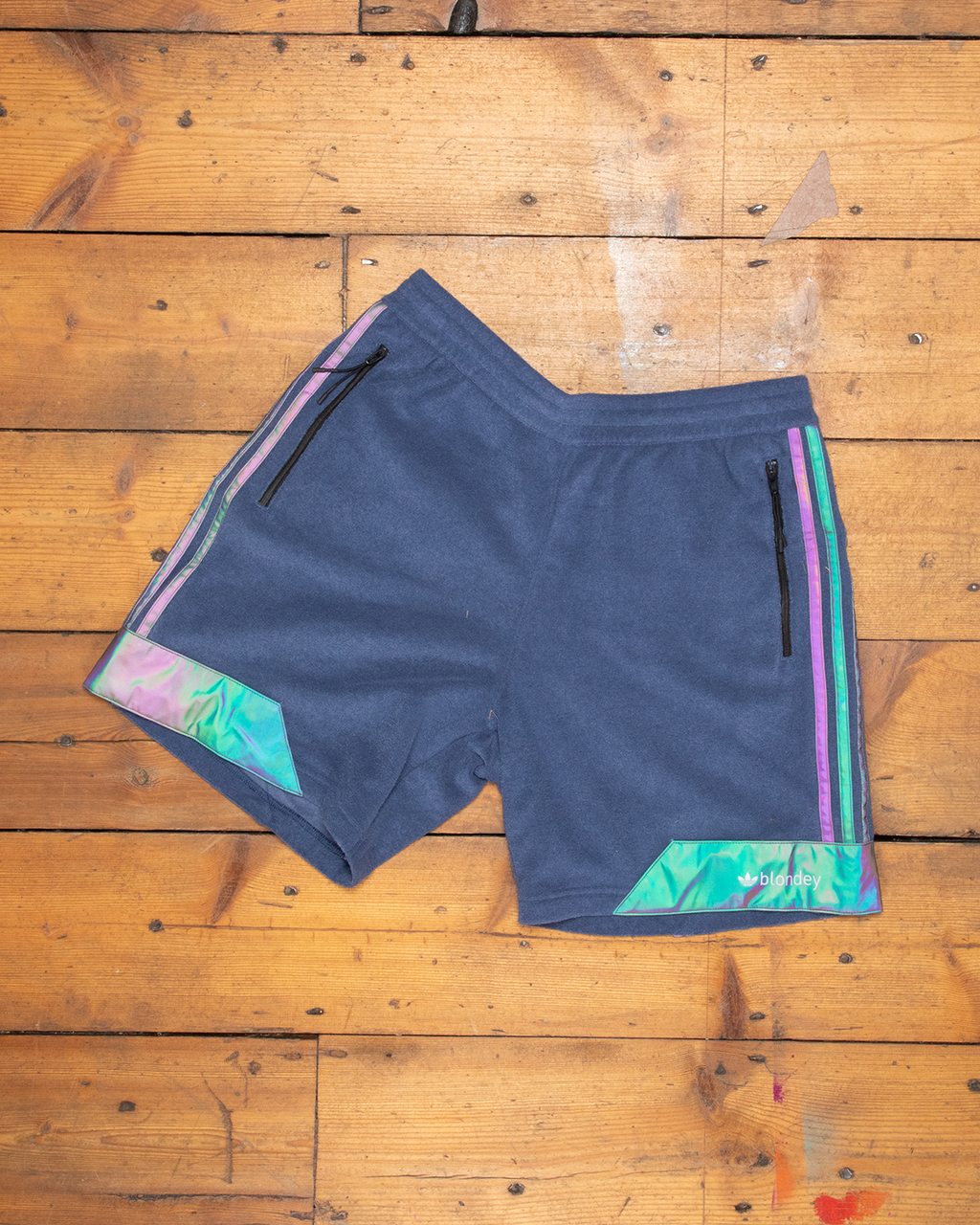TERRY IRIDESCENT SHORTS (SAMPLE)