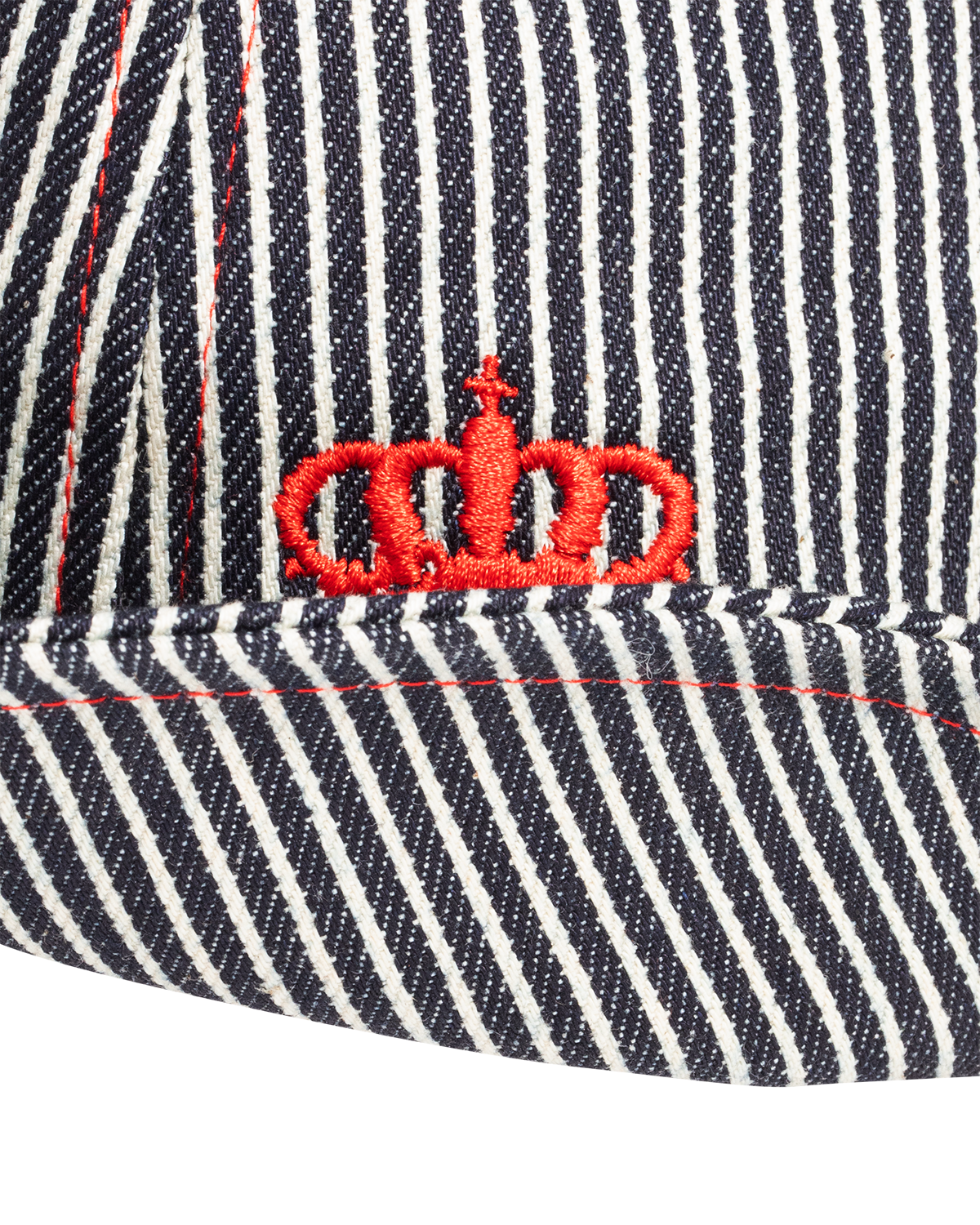 THREE-POINT BELL HAT